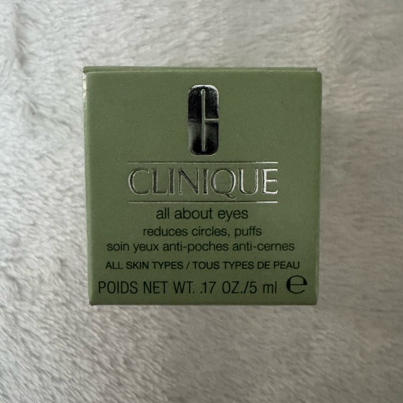 Clinique Bundle - Picture 8 of 10
